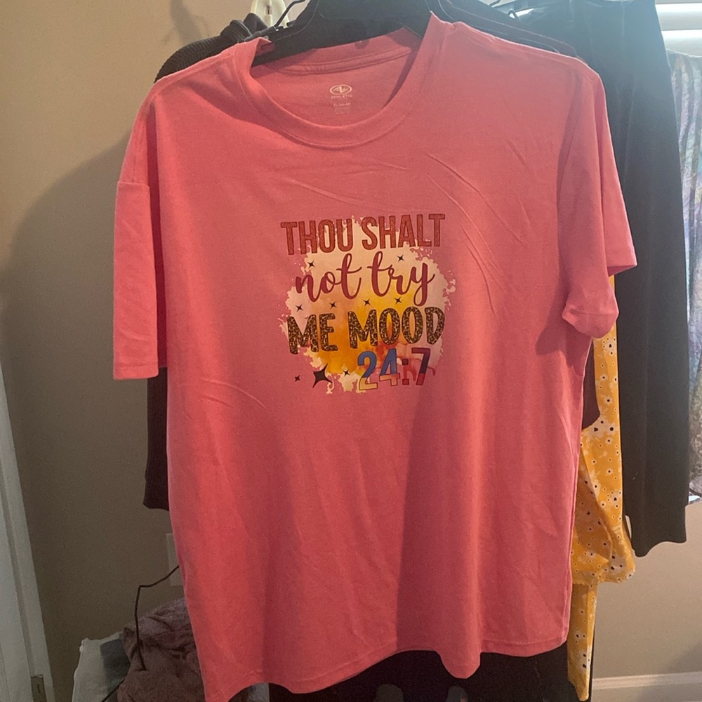 Pink t shirt design xl